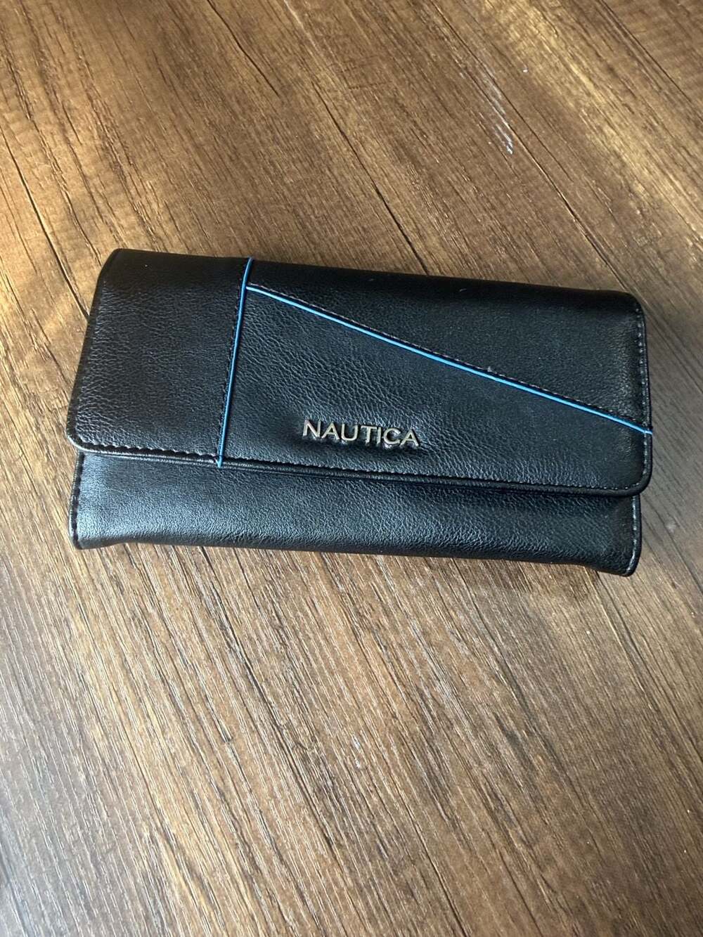 Nautica RFID Blocking Clutch Wallet Black Blue Accents Organizer